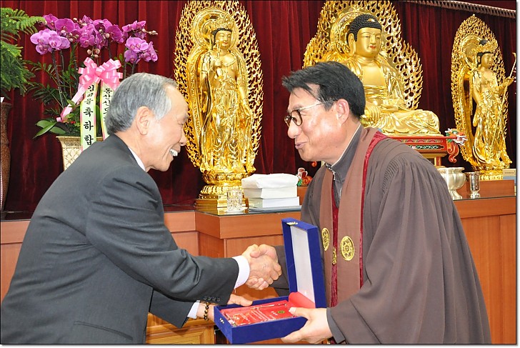 동산신도회장 추대패