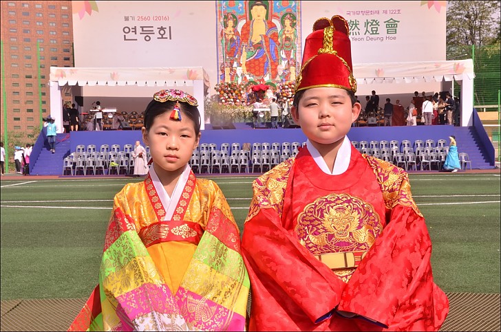 불기2560(2016)년 연등회 연등행렬 동국대운동장  세자 공주