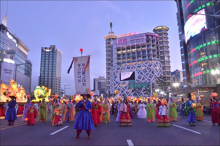 불기2560(2016)년 연등회 연등행렬