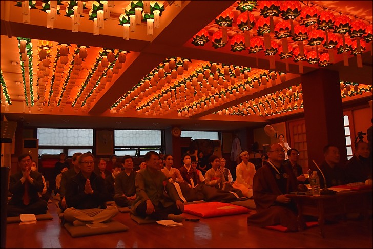 부처님오신날 연등점등식